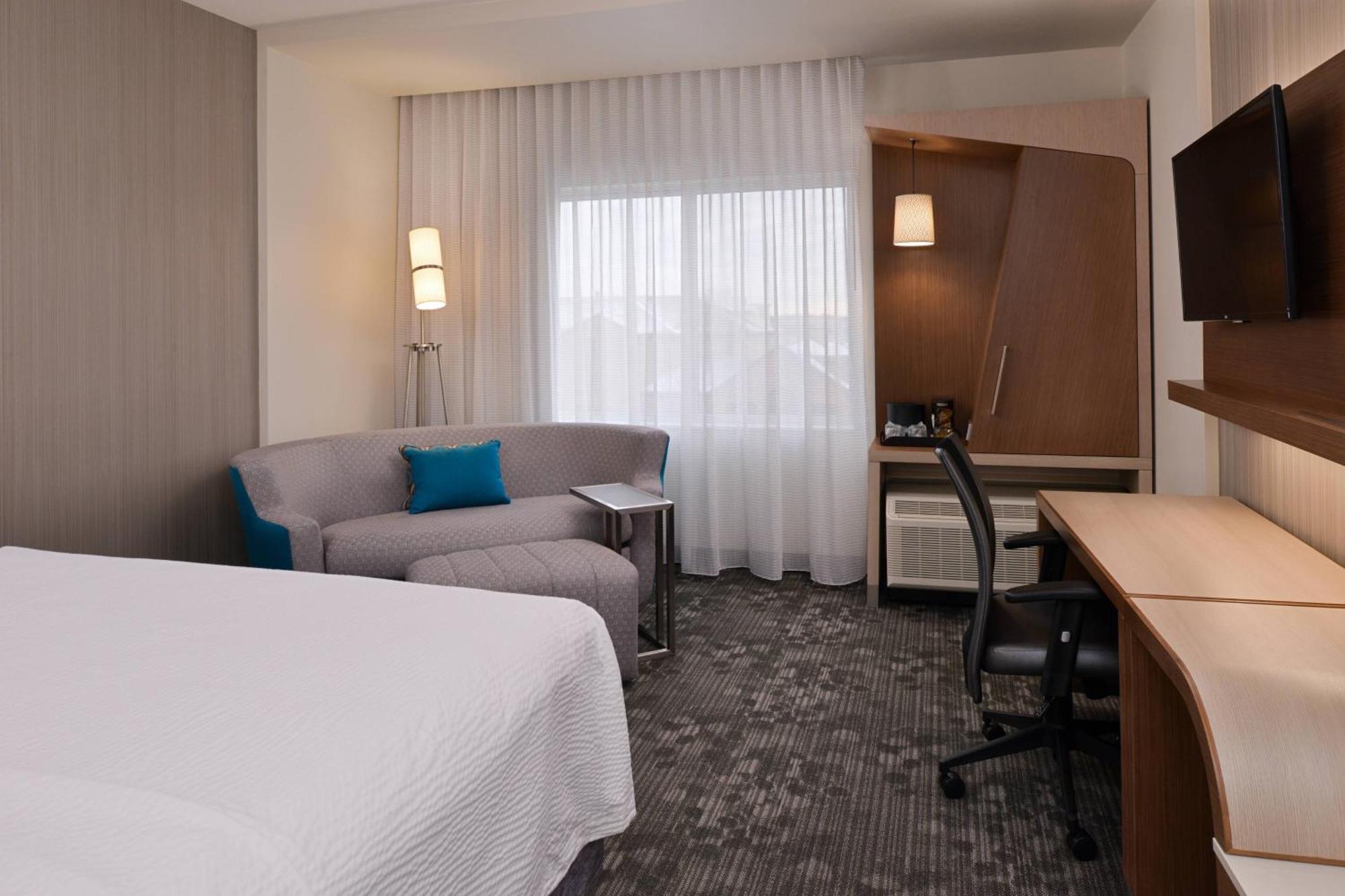 Courtyard By Marriott Toledo North Hotel Kültér fotó