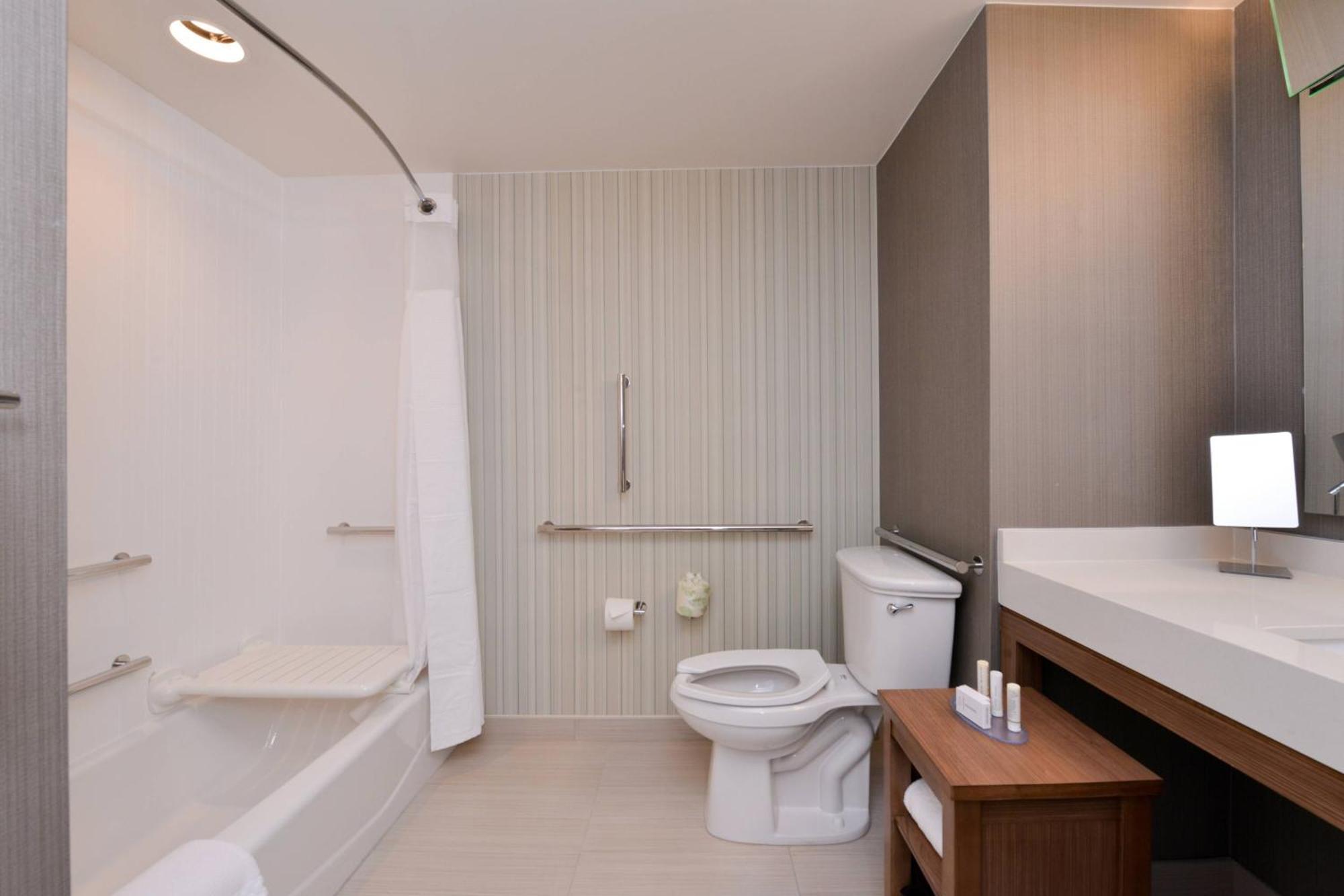 Courtyard By Marriott Toledo North Hotel Kültér fotó