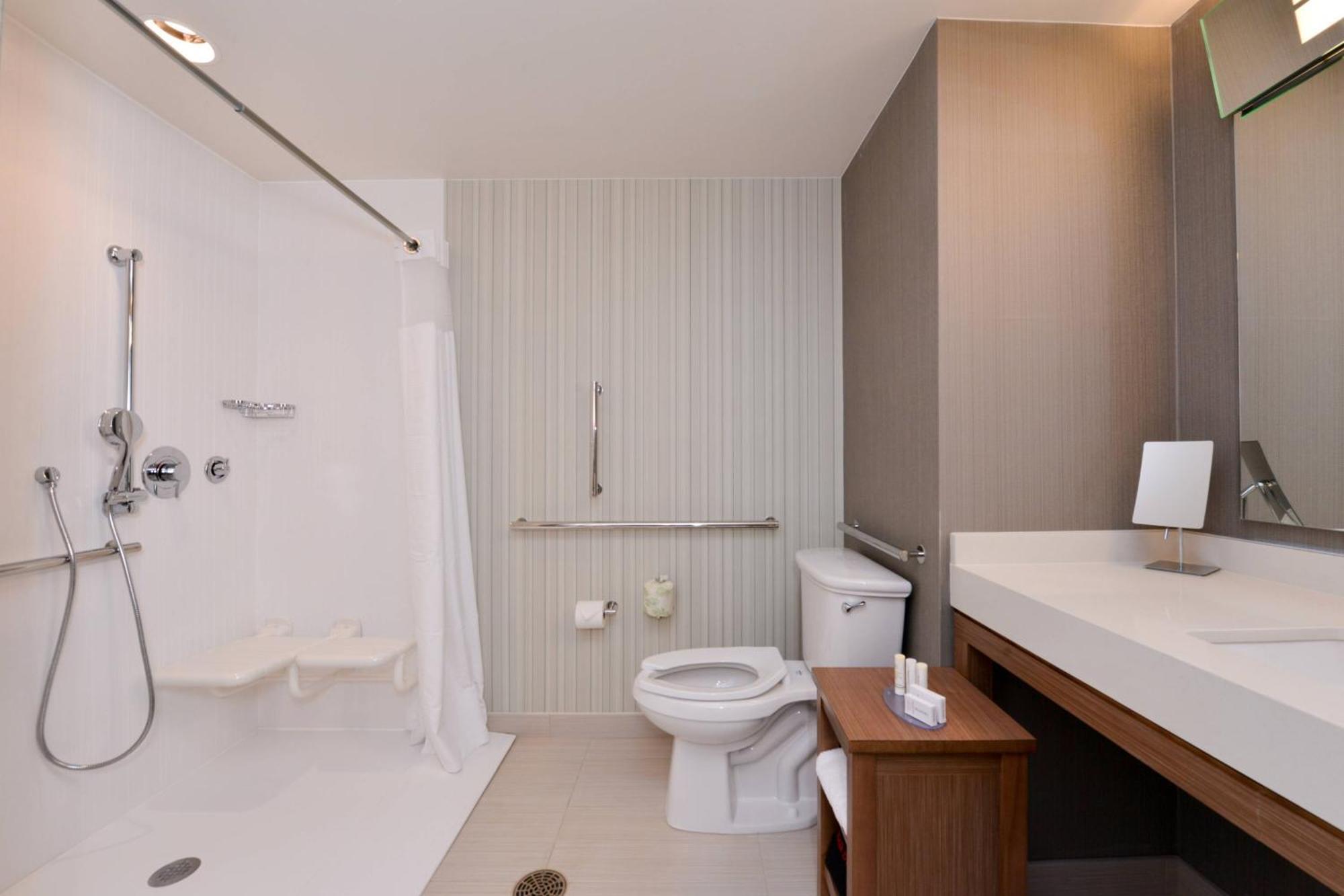 Courtyard By Marriott Toledo North Hotel Kültér fotó